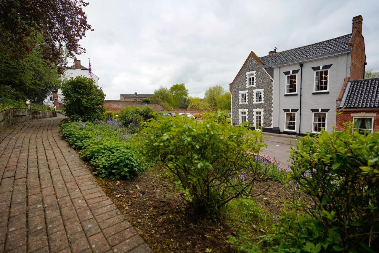 Waveney House Hotel Beccles Bagian luar foto
