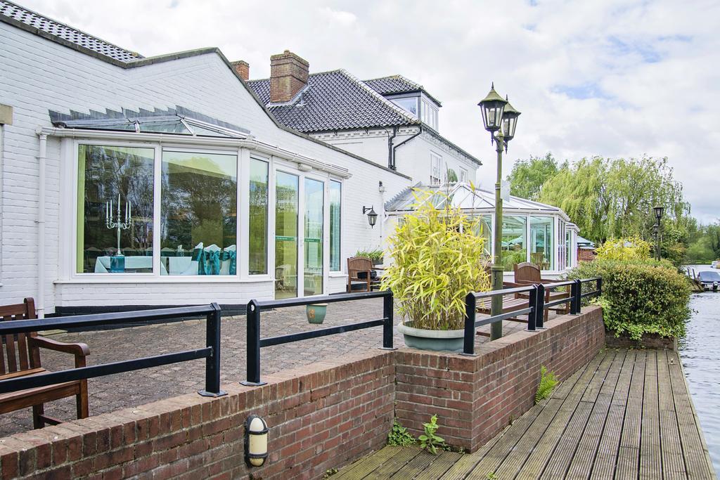 Waveney House Hotel Beccles Bagian luar foto