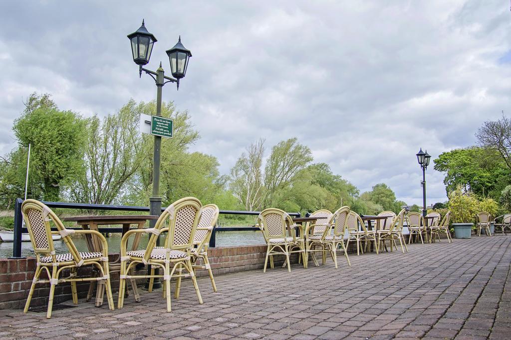 Waveney House Hotel Beccles Bagian luar foto