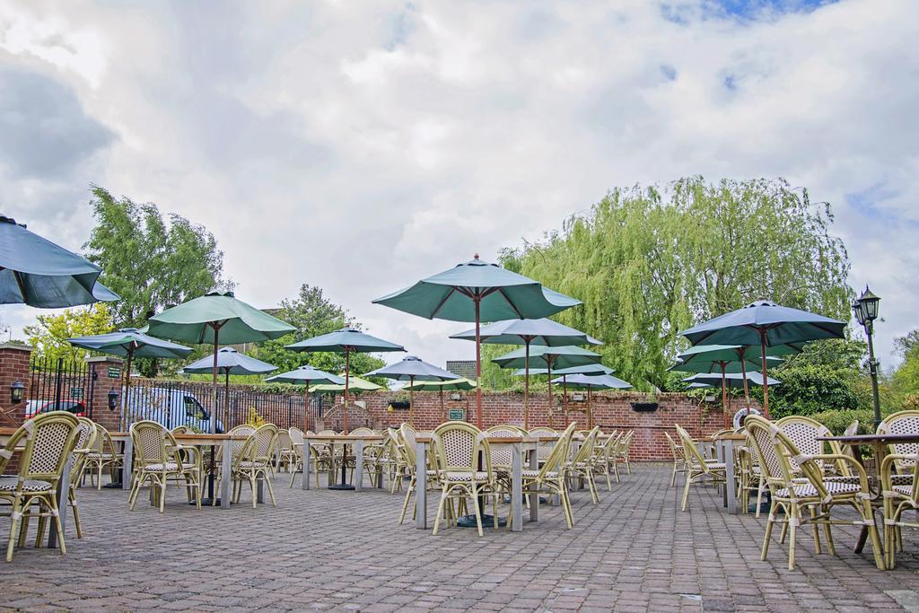Waveney House Hotel Beccles Bagian luar foto